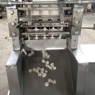 卡通蝴蝶面机 面条机