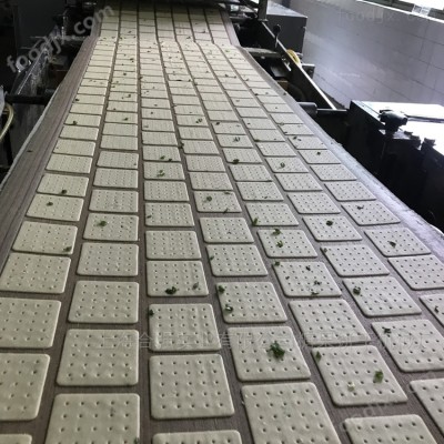 全自动苏打饼干生产线 韧性饼干机械设备