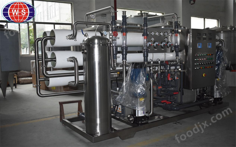 1679984401558079.png 果汁灌装机