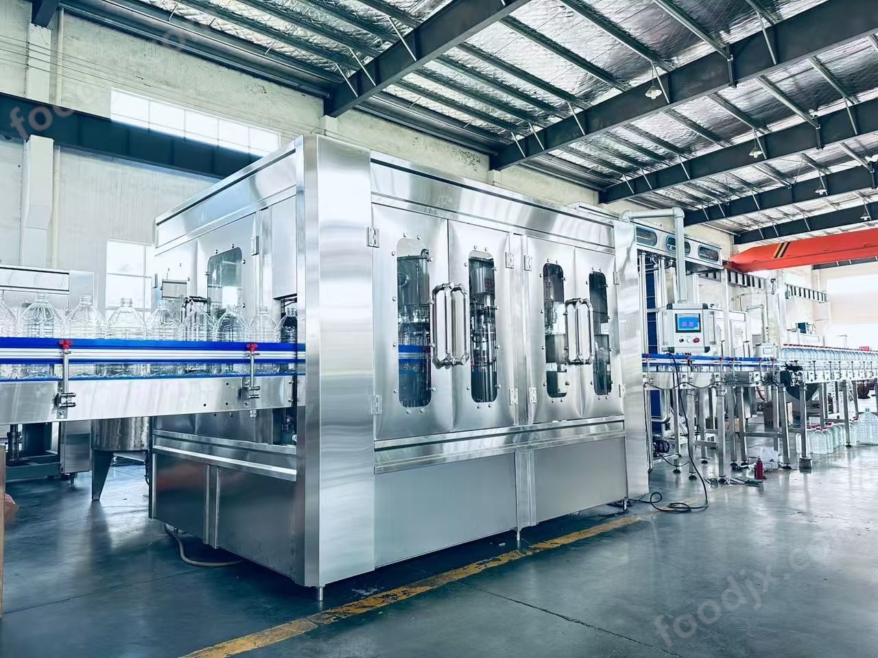 一次性大桶装水灌装机
